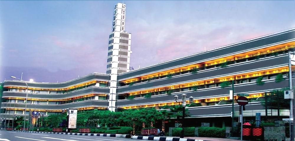 Hotel Savoy Homann Бандунг Екстер'єр фото