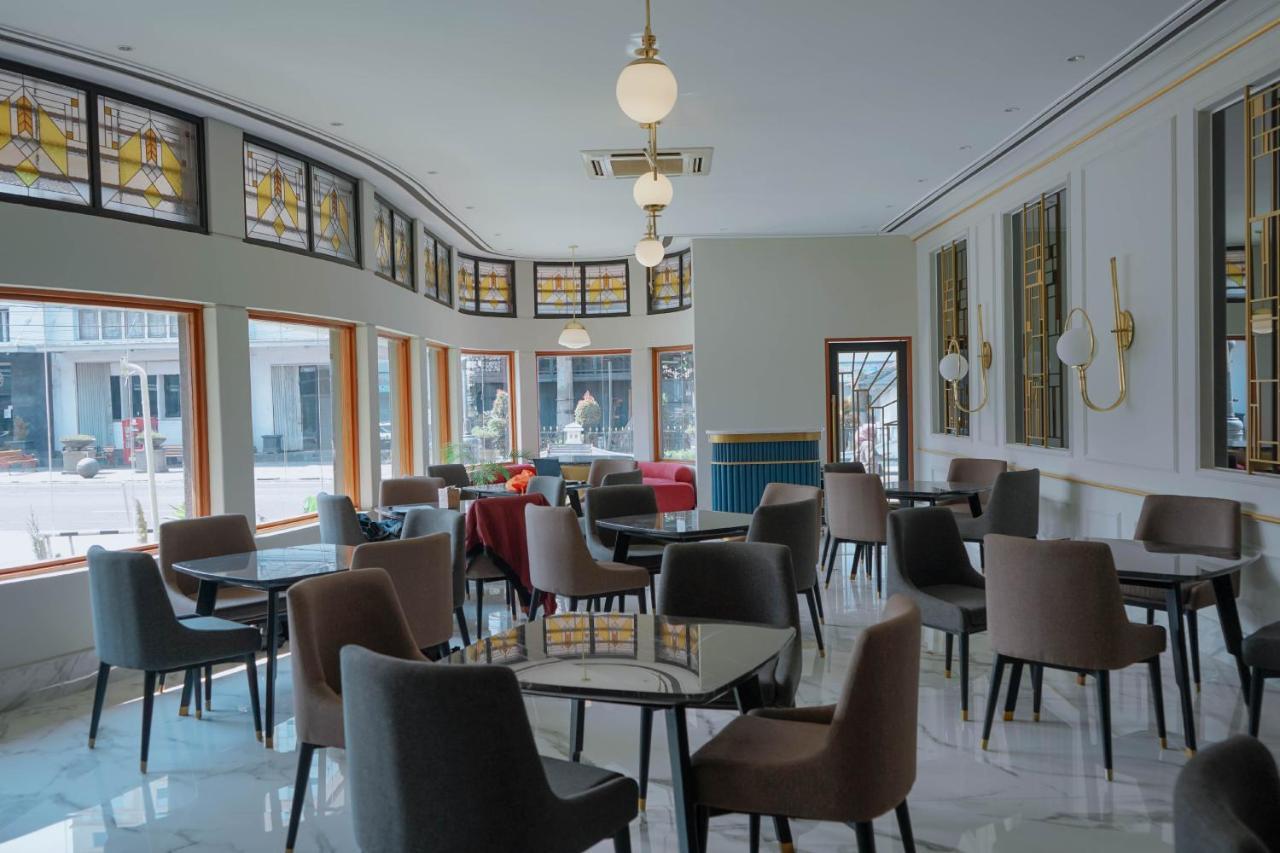 Hotel Savoy Homann Бандунг Екстер'єр фото
