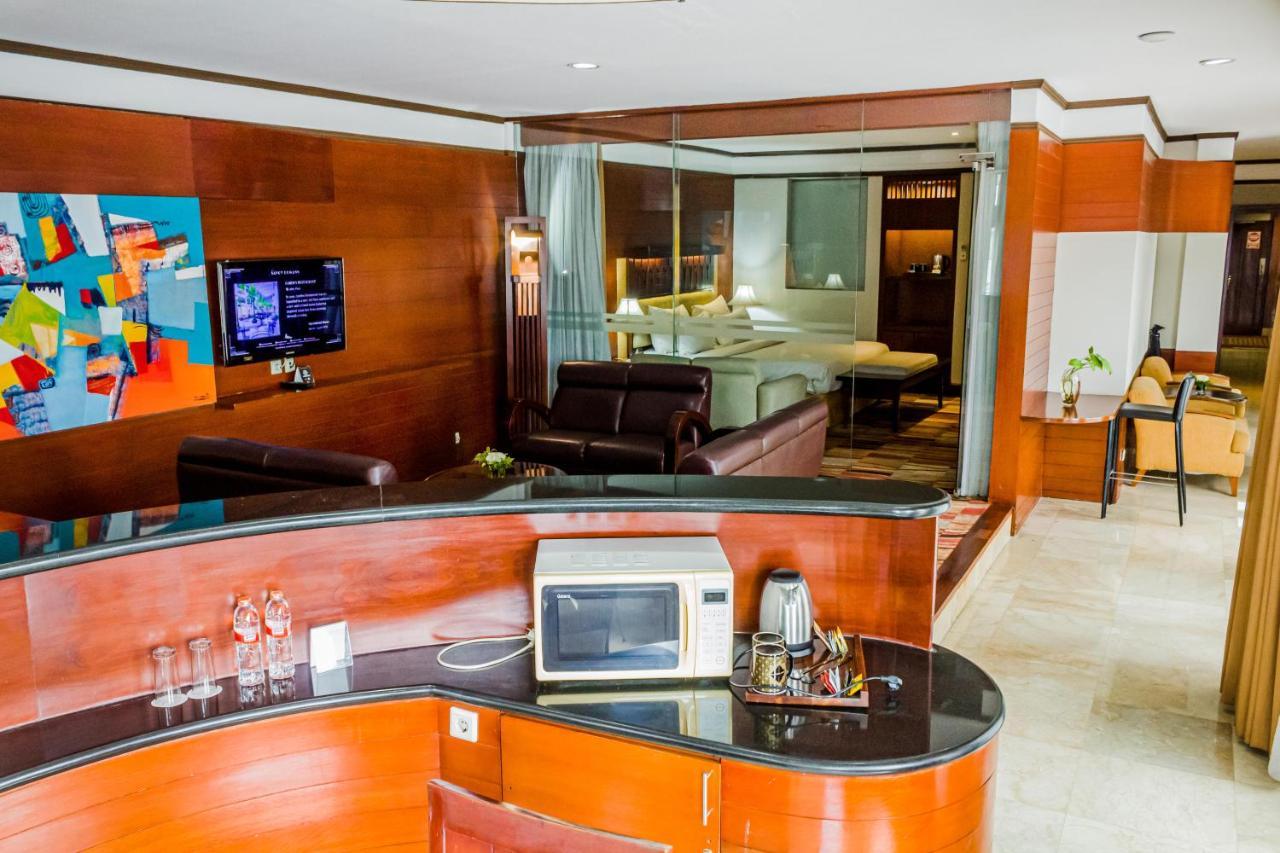 Hotel Savoy Homann Бандунг Екстер'єр фото